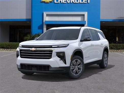 New 2026 Chevrolet Traverse LT w/ Driver Confidence Package image 7
