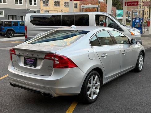 Used 2016 Volvo S60 T5 Premier w/ Climate Package image 4