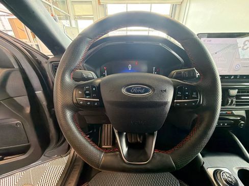 Used 2024 Ford Escape ST-Line w/ Tech Pack #1 AWD/4WD image 19