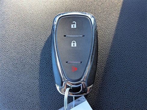 Used 2020 Chevrolet Equinox LT image 28