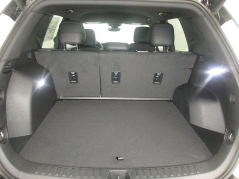 New 2026 GMC Terrain AT4 w/ Convenience Package III AWD/4WD image 15