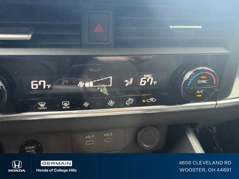 Used 2024 Nissan Rogue SV AWD/4WD image 22