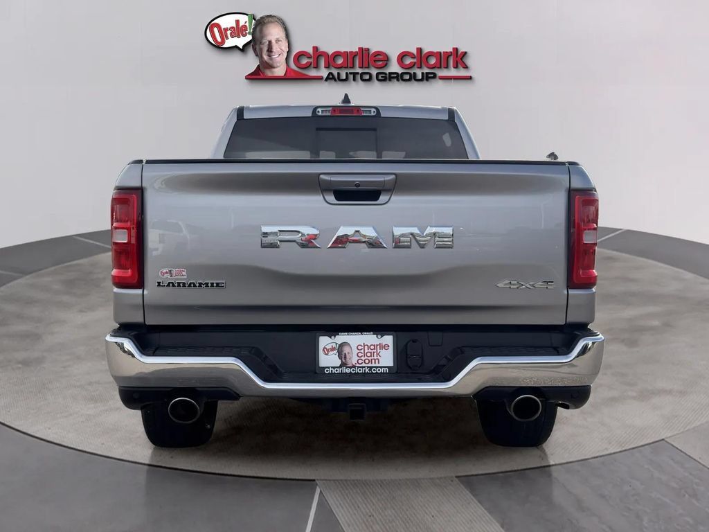 Used 2026 RAM 1500 Laramie AWD/4WD image 3