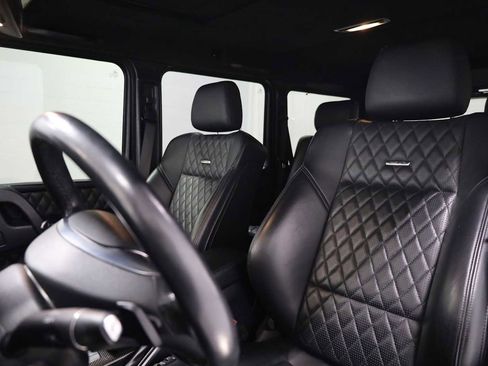 Used 2015 Mercedes-Benz G 63 AMG 4MATIC image 5