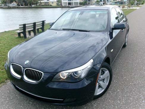 Used 2008 BMW 528xi Sedan AWD/4WD image 6