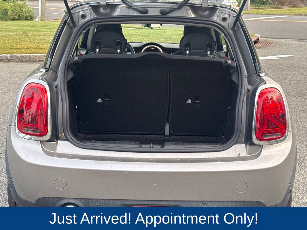 Used 2021 MINI Cooper 2-Door Hardtop FWD image 11