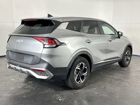 Used 2024 Kia Sportage LX image 11