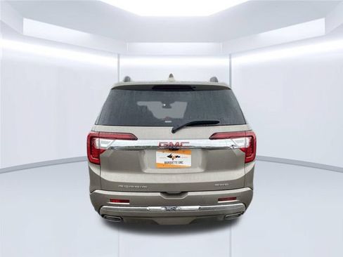 Used 2023 GMC Acadia Denali AWD/4WD image 9