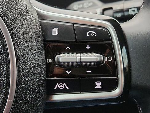 Used 2024 Kia Sorento S AWD/4WD image 17
