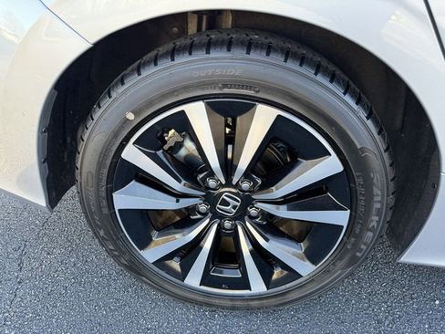 Used 2023 Honda Civic EX-L image 39