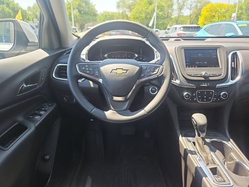 Certified 2024 Chevrolet Equinox LT AWD/4WD image 15
