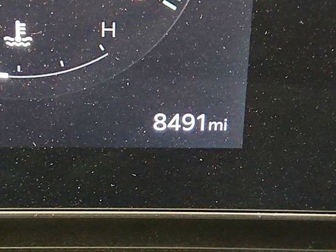 Used 2025 Kia Carnival SX Prestige image 16