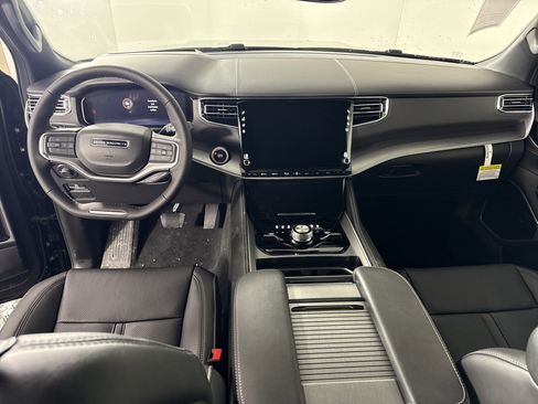 New 2026 Jeep Grand Wagoneer Limited AWD/4WD image 15