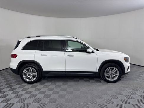 Used 2021 Mercedes-Benz GLB 250 image 2