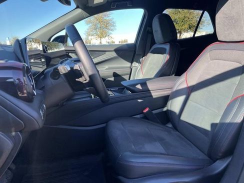 Used 2025 Chevrolet Blazer EV RS image 11