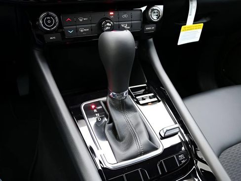 New 2026 Jeep Compass Latitude image 23