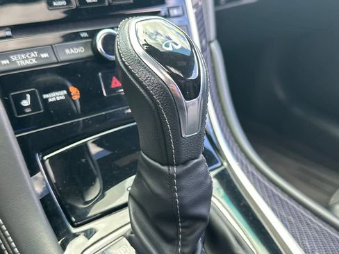 Used 2017 INFINITI Q60 Red Sport 400 image 24