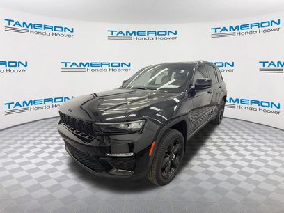 Used 2023 Jeep Grand Cherokee Limited w/ Black Appearance Package