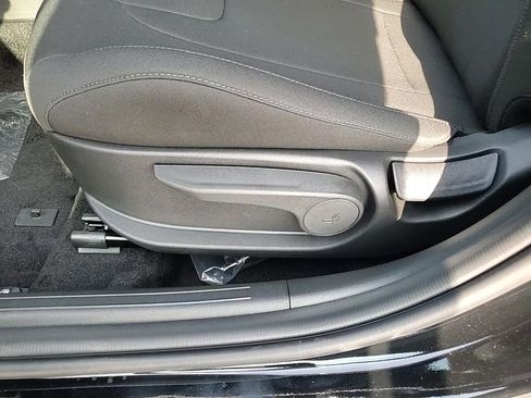 New 2025 Hyundai Elantra SEL image 15