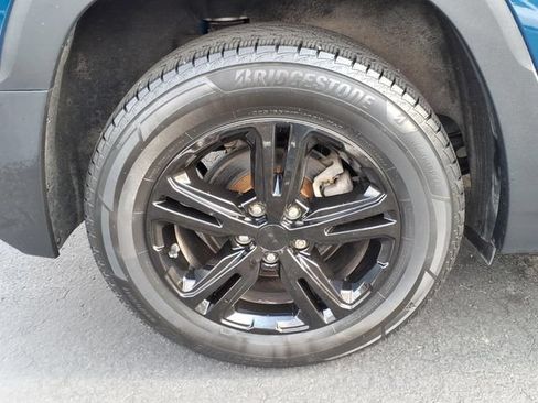 Used 2020 GMC Terrain SLE w/ Driver Convenience Package FWD image 7