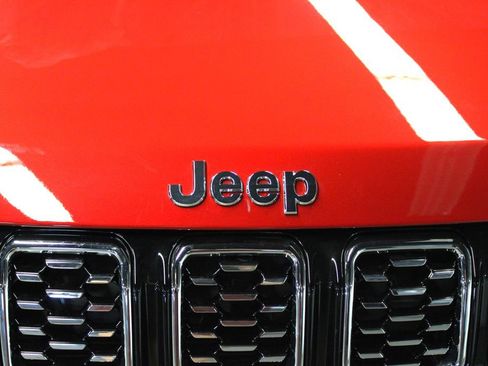 New 2026 Jeep Compass Limited image 32