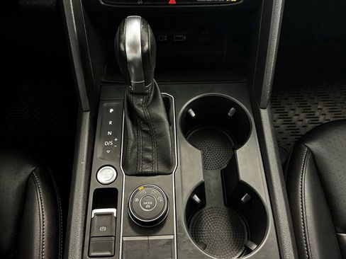 Used 2018 Volkswagen Atlas SE AWD/4WD image 22