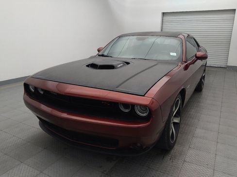 Used 2018 Dodge Challenger R/T image 15