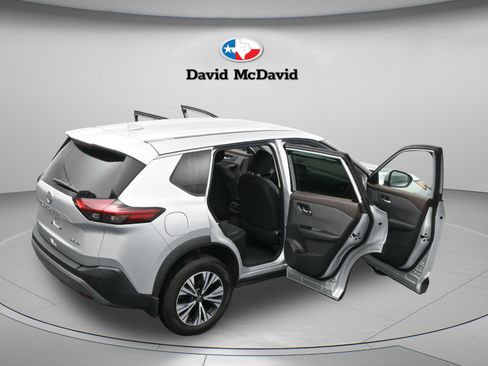 Used 2023 Nissan Rogue SV AWD/4WD image 48