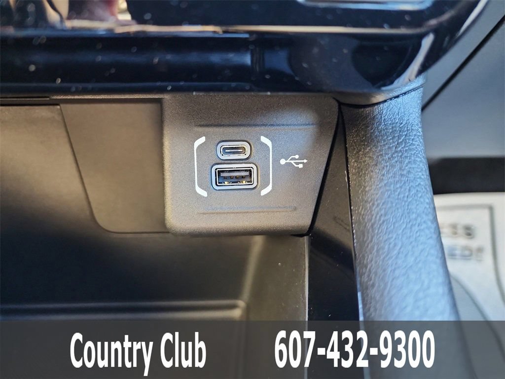 New 2025 Jeep Compass Limited w/ Sun & Sound Group AWD/4WD image 15