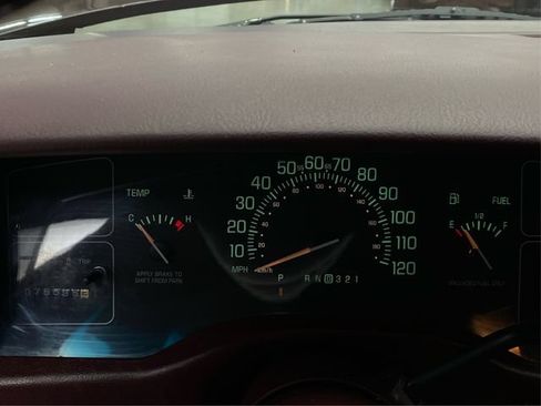 Used 1994 Buick Roadmaster Sedan RWD image 20