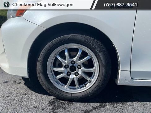 Used 2015 Toyota Prius V Two FWD image 5