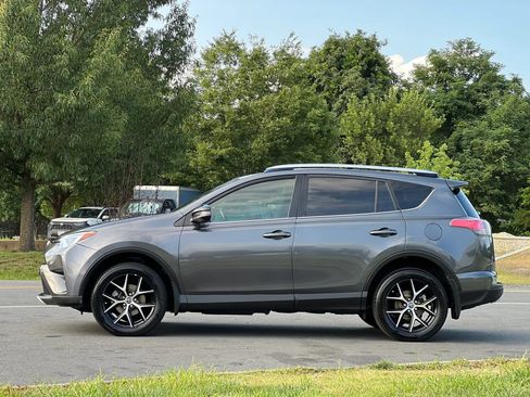 Used 2016 Toyota RAV4 SE AWD/4WD image 2