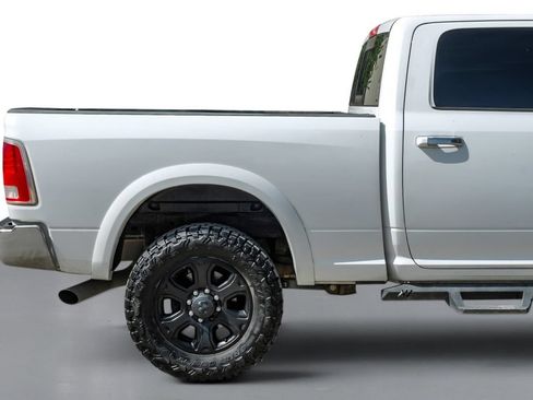 Used 2018 RAM 2500 Laramie AWD/4WD image 6