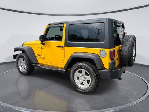 Used 2015 Jeep Wrangler Sport w/ Quick Order Package 24S AWD/4WD image 3