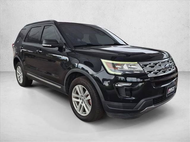 Used 2019 Ford Explorer XLT w/ Equipment Group 202A AWD/4WD image 3