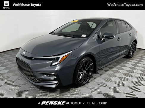 Used 2026 Toyota Corolla SE FWD image 1