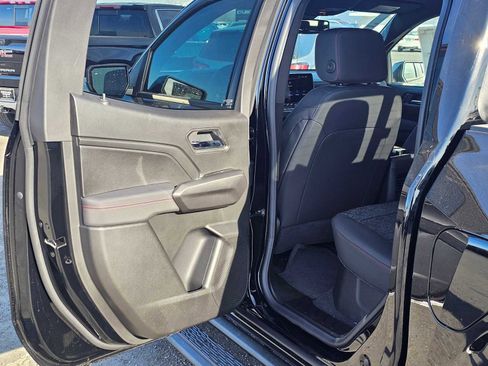 New 2025 Chevrolet Colorado Z71 w/ Technology Package image 17