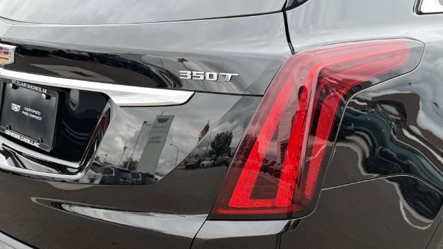 Certified 2024 Cadillac XT5 Luxury w/ LPO, Floor Liner Package AWD/4WD image 37