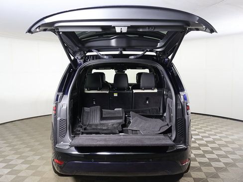 Used 2022 Land Rover Discovery HSE R-Dynamic image 18