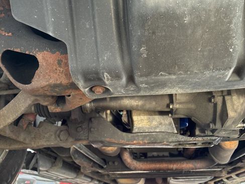 Used 2005 Cadillac Escalade ESV AWD image 27