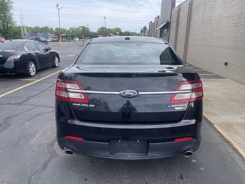 Used 2015 Ford Taurus Limited w/ Equipment Group 301A AWD/4WD image 7