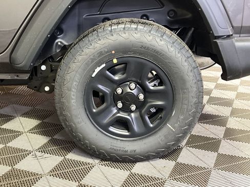 Used 2026 Jeep Wrangler Sport image 5