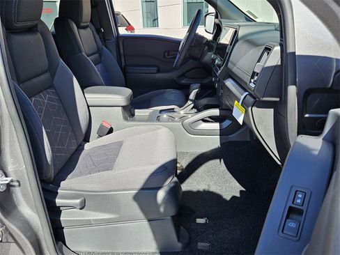 New 2026 Nissan Frontier SV w/ SV Convenience Package image 13