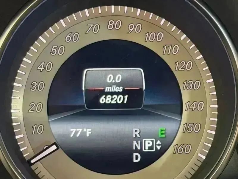 Used 2014 Mercedes-Benz E 250 BlueTEC 4MATIC Sedan image 44