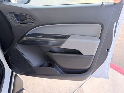 Used 2019 Chevrolet Colorado W/T image 21