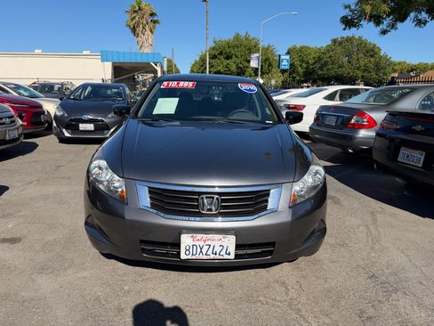 Used 2010 Honda Accord LX image 2