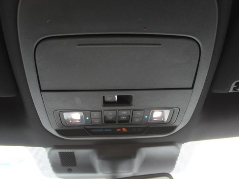 Used 2022 Ford F150 XLT w/ Equipment Group 302A High AWD/4WD image 39