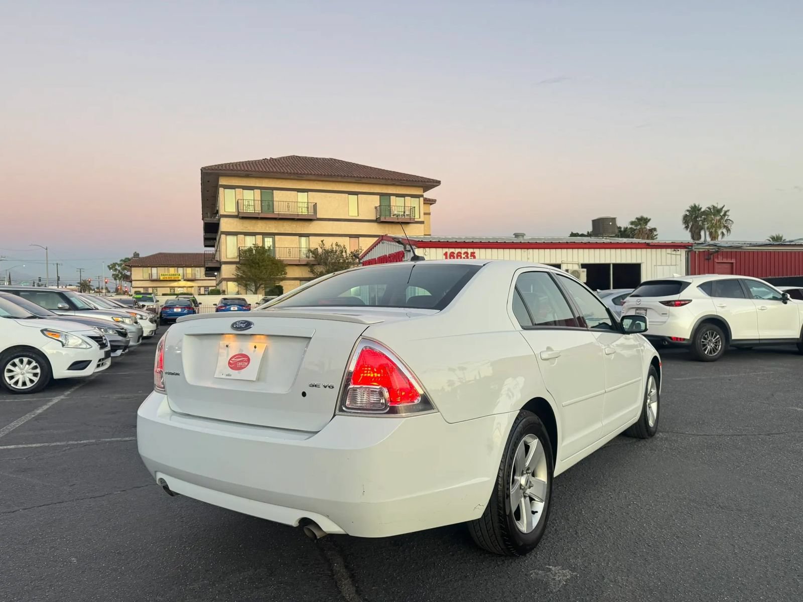 Used 2007 Ford Fusion SE FWD image 9
