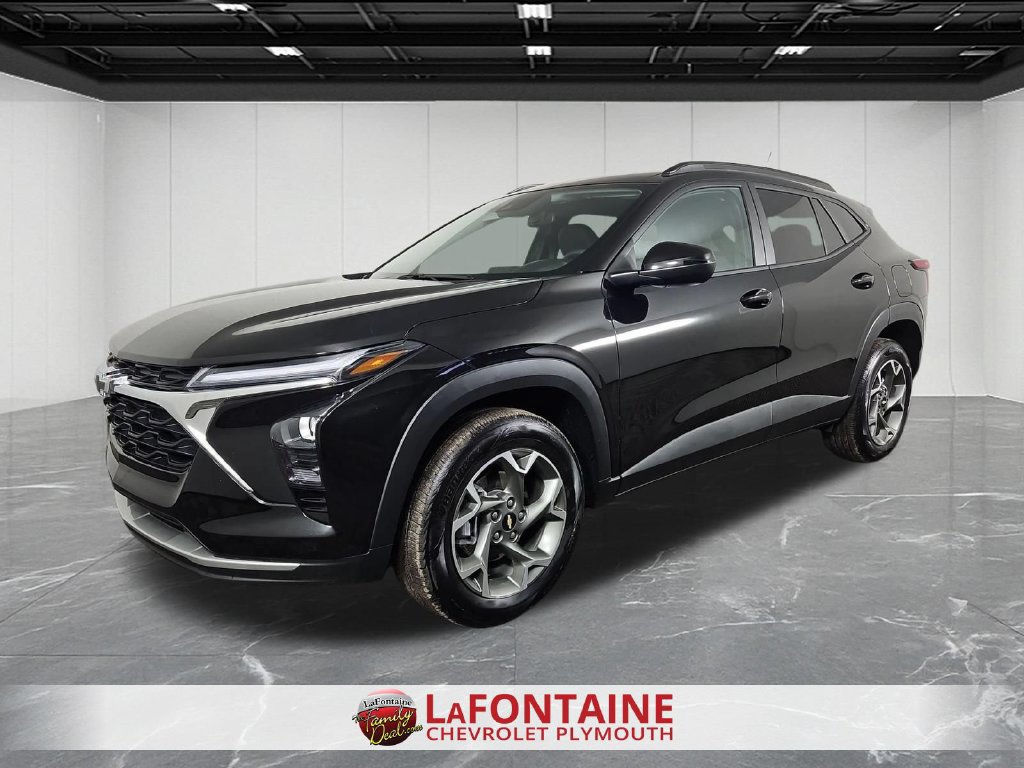 Certified 2026 Chevrolet Trax LT w/ Driver Confidence Package FWD image 1