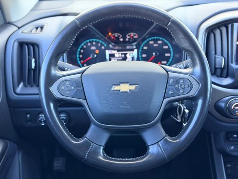 Used 2018 Chevrolet Colorado Z71 AWD/4WD image 18
